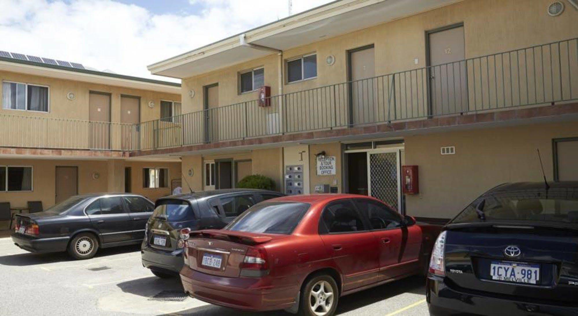 โอเชียน วิว โฮเต็ล Motel North Beach ภายนอก รูปภาพ